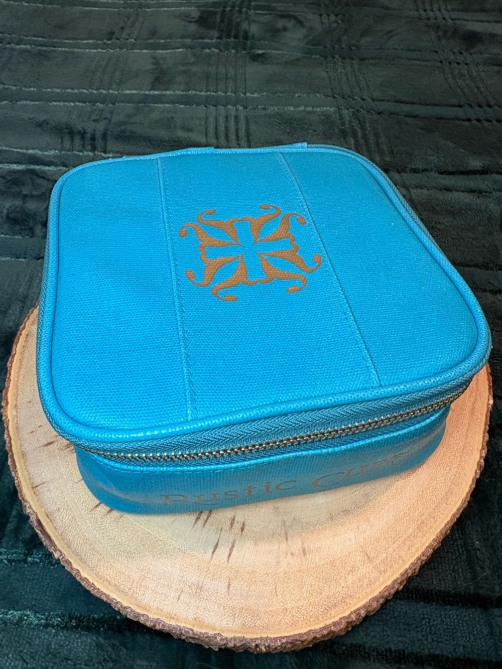 Rustic Cuff Turquoise Jewelry Box🩵
